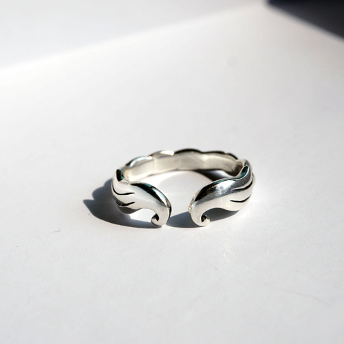 sold out &gt; silver _ Wings silver ring