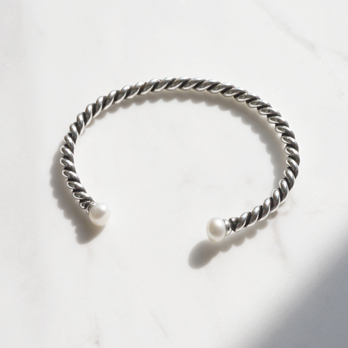 silver _ PEARL twisted cuff bracelet