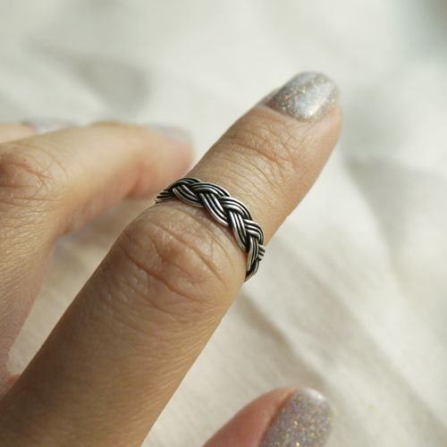 silver _ antique rope knuckle ring