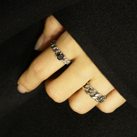 silver _ black stone chain ring