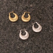 스트라이프 반달 링 귀걸이  striped half moon hoop earring