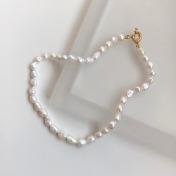 클래식 담수진주 목걸이 classic fresh-water pearl necklace