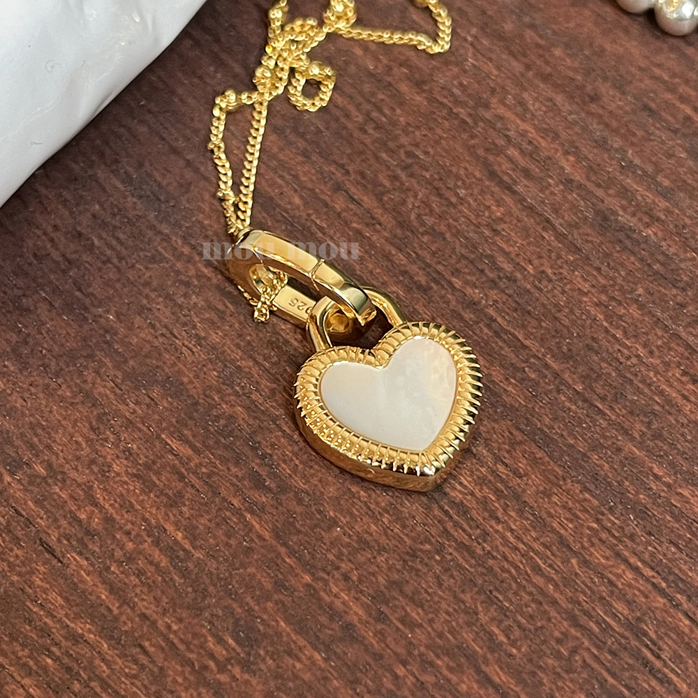자개&amp;오닉스 양면 하트 목걸이 mother of pearl heart necklace