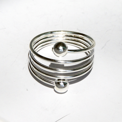 sold out / 2 BALLS coil knuckle ring