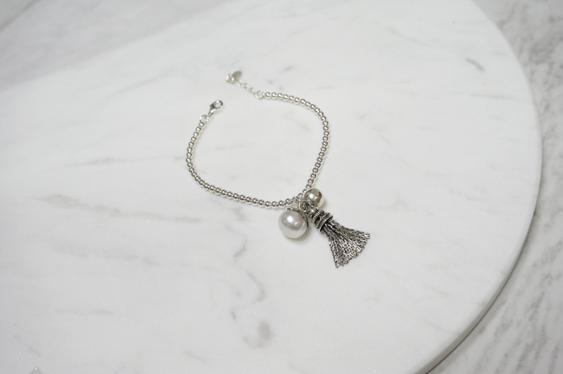 silver _ tassel + pearl bracelet