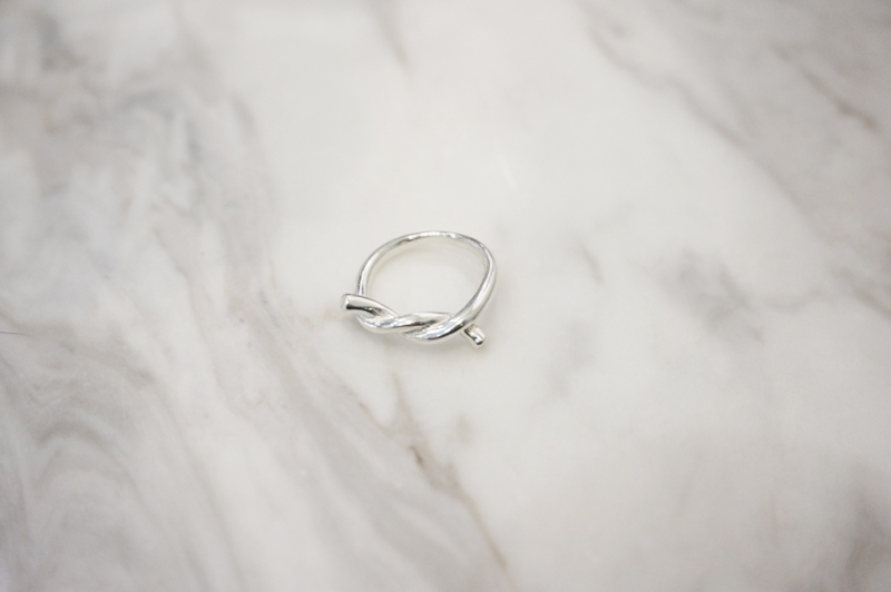 silver _ knot ring