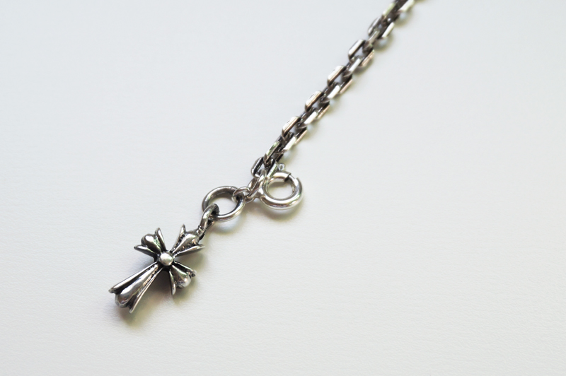 silver _ cross chain bracelet